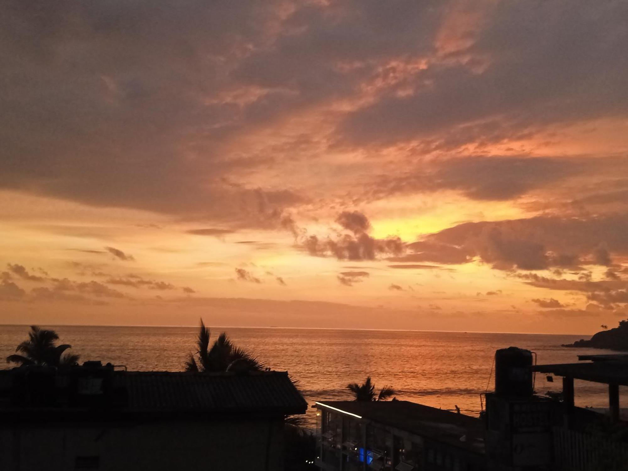 Top Sea View Guest Мириса Екстериор снимка